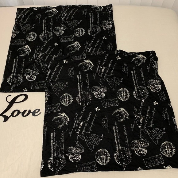 FAIRFIELD Parisian Motif European Pillow Shams -Black & Cream - Picture 2 of 6